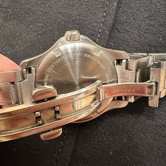 Victorinox Swiss Army women’s watch - Picture 4 of 7